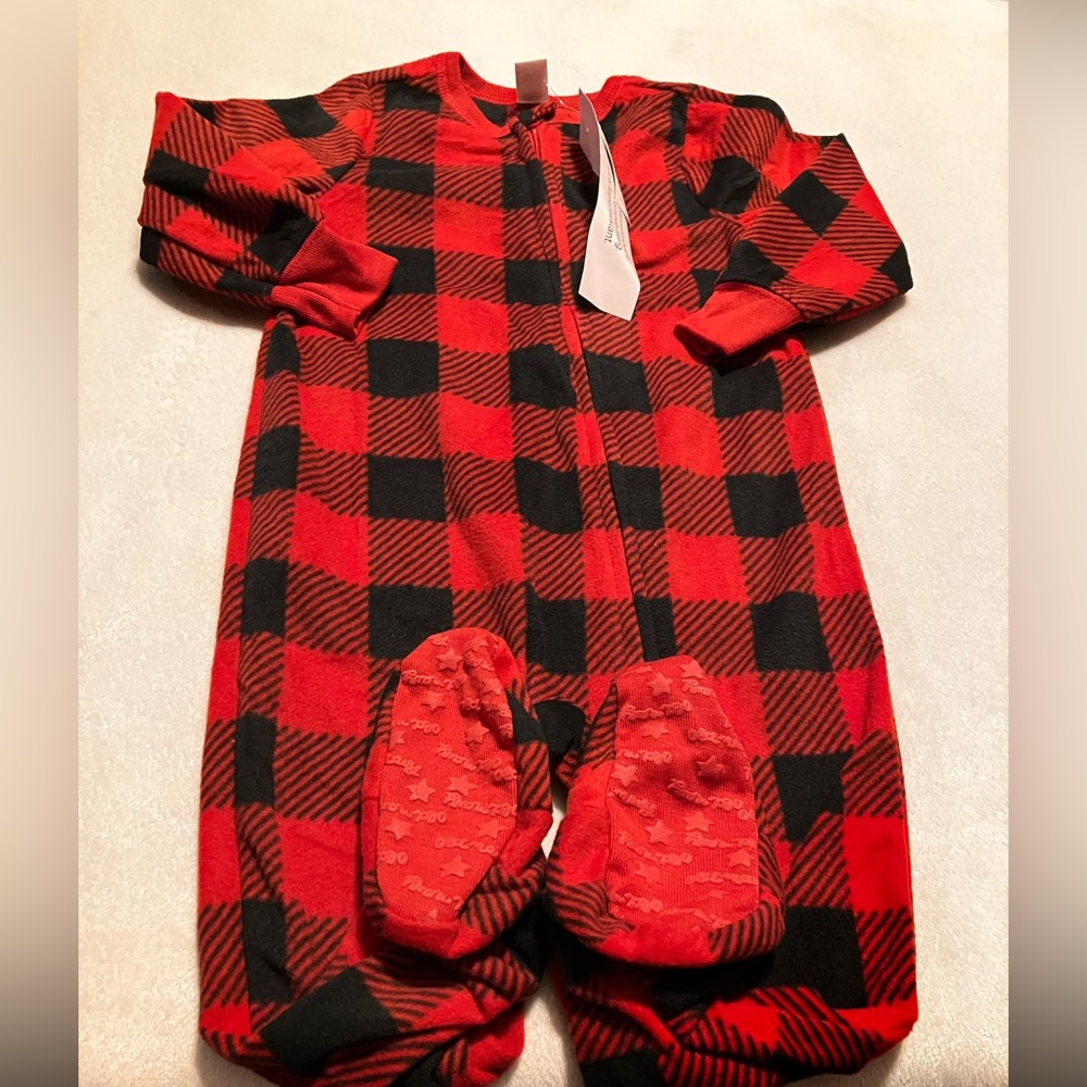 NWT Buffalo plaid footie pajamas - Picture 1 of 4
